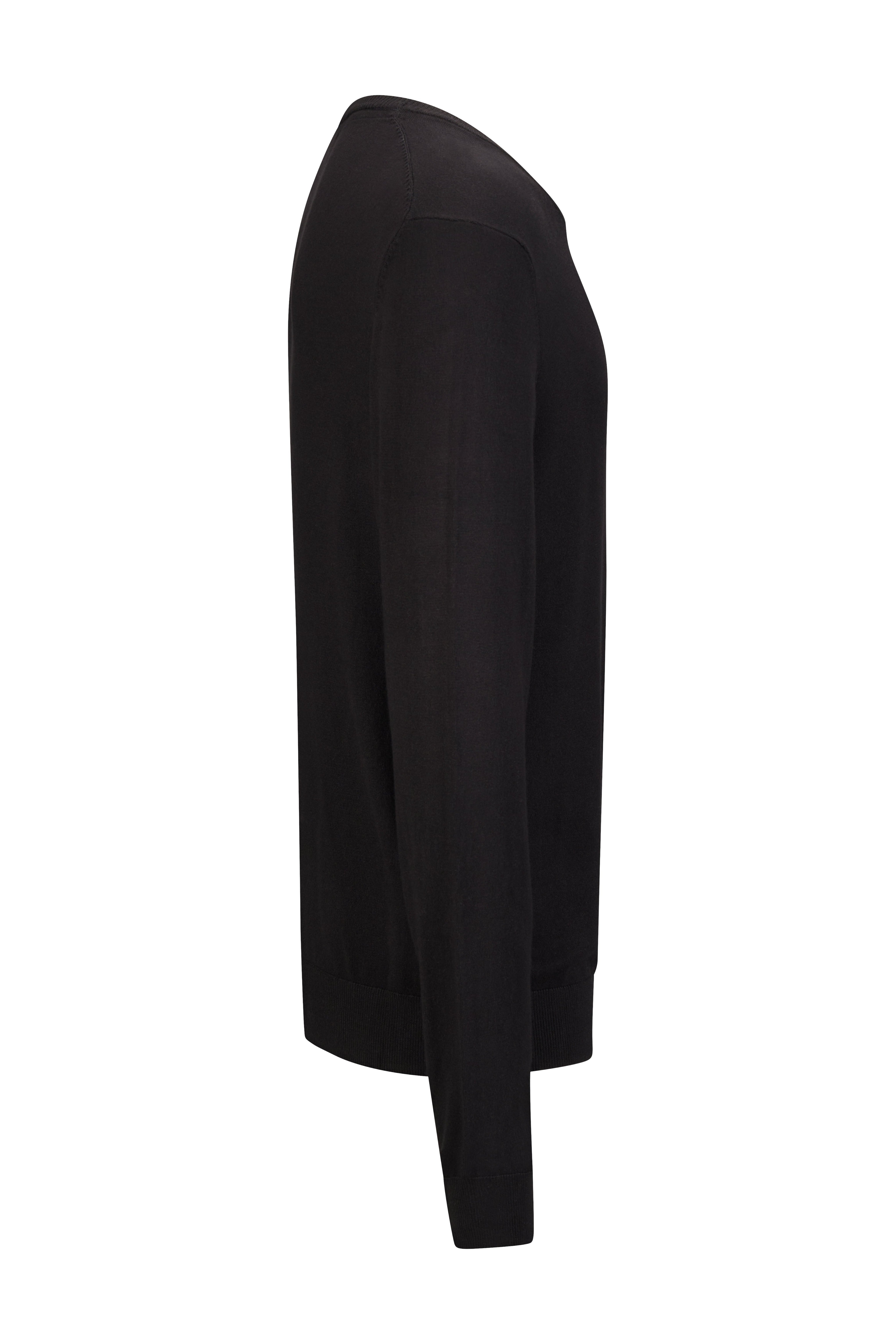 Anton Round Neck