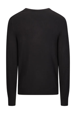 Anton Round Neck