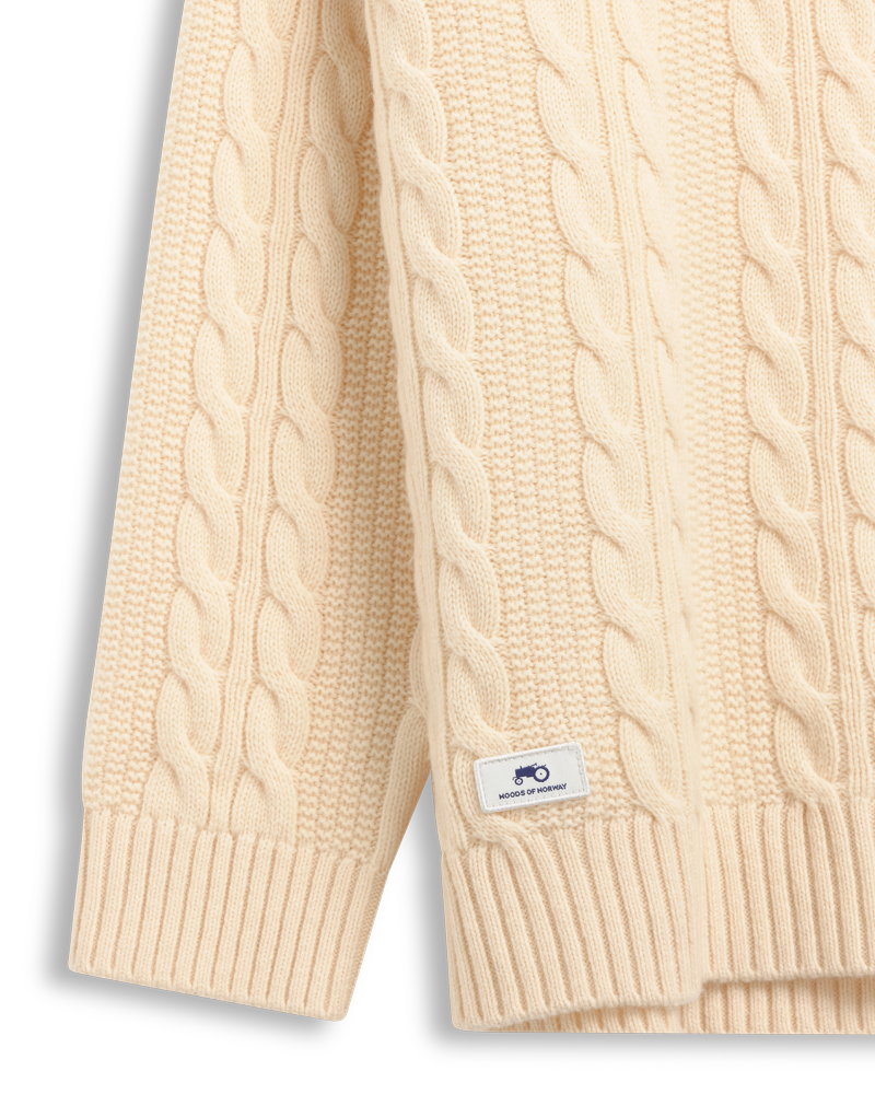 Knit R-Neck Cable