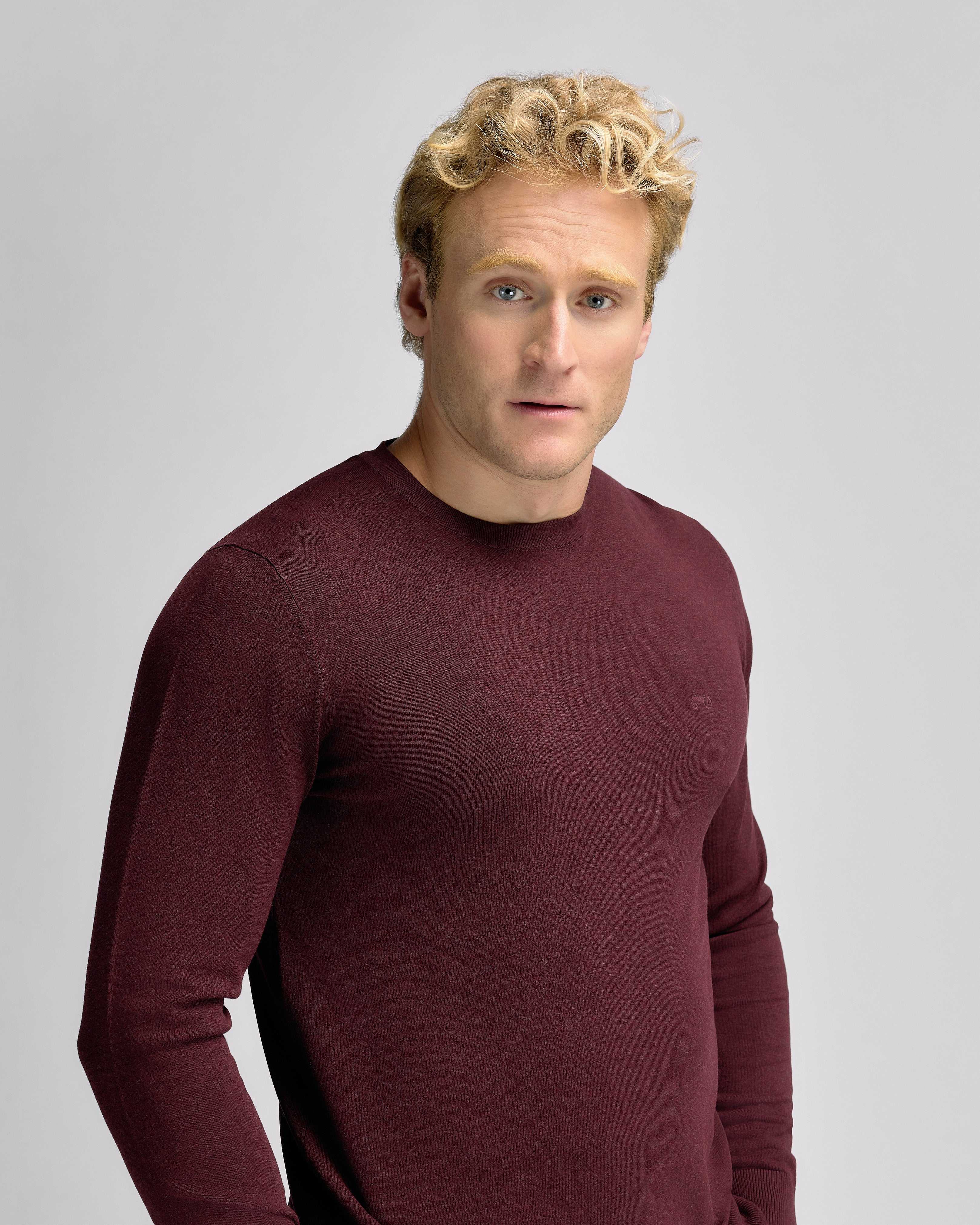Soft R-Neck