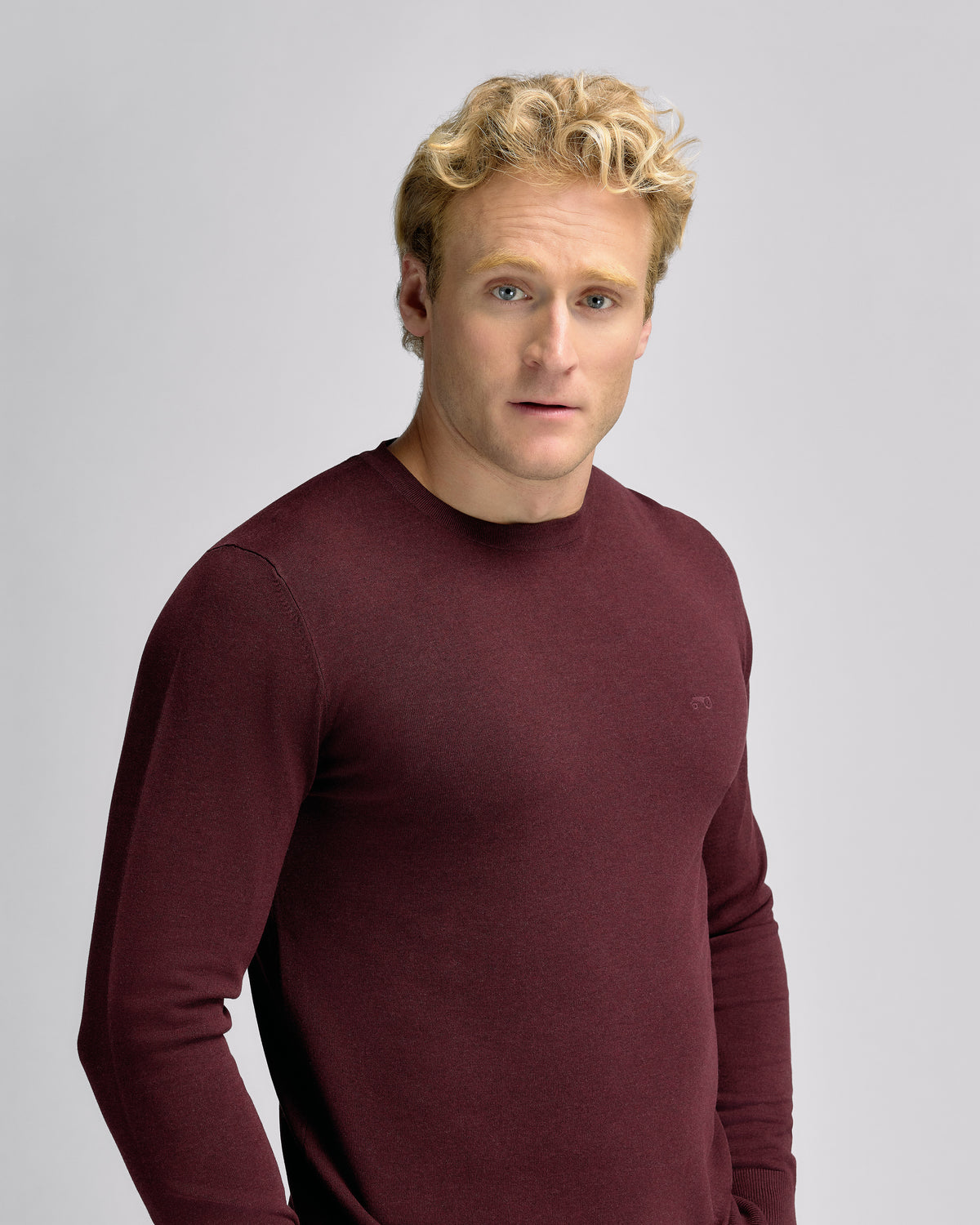 Soft R-Neck