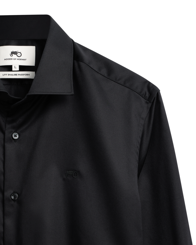 Black Shirt Cut Away S
